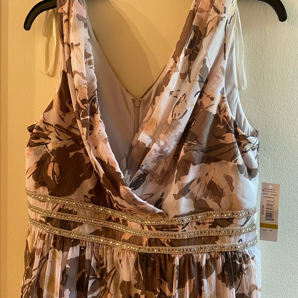 R&M Richards dress bought from Macy’s NWT - Picture 2 of 4